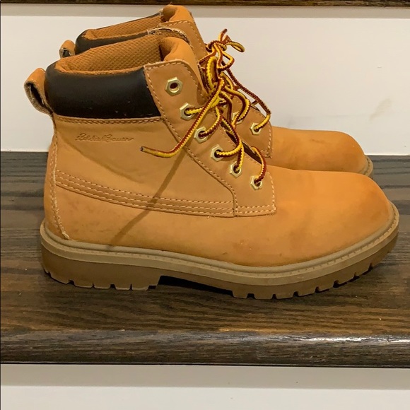 boys work boots size 4